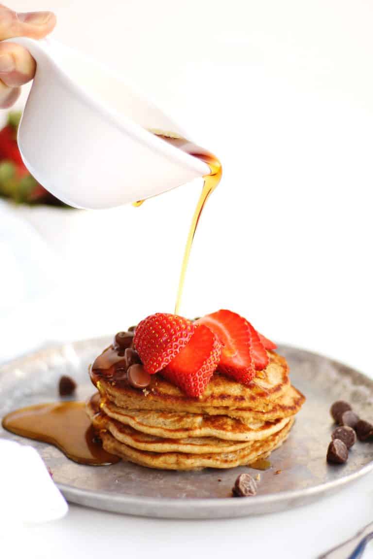 Fluffy healthy yogurt and oat flour pancakes Rhubarbarians