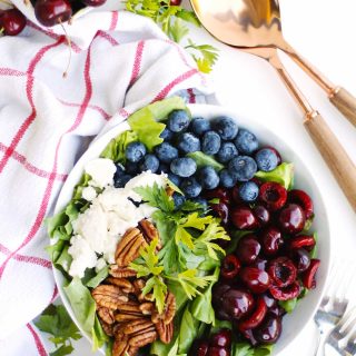 Summer glow salad with blueberries and cherries recipe! This healthy, vegetarian farmers market salad is loaded with fresh summer fruit and goat cheese. YUM! // Rhubarbarians