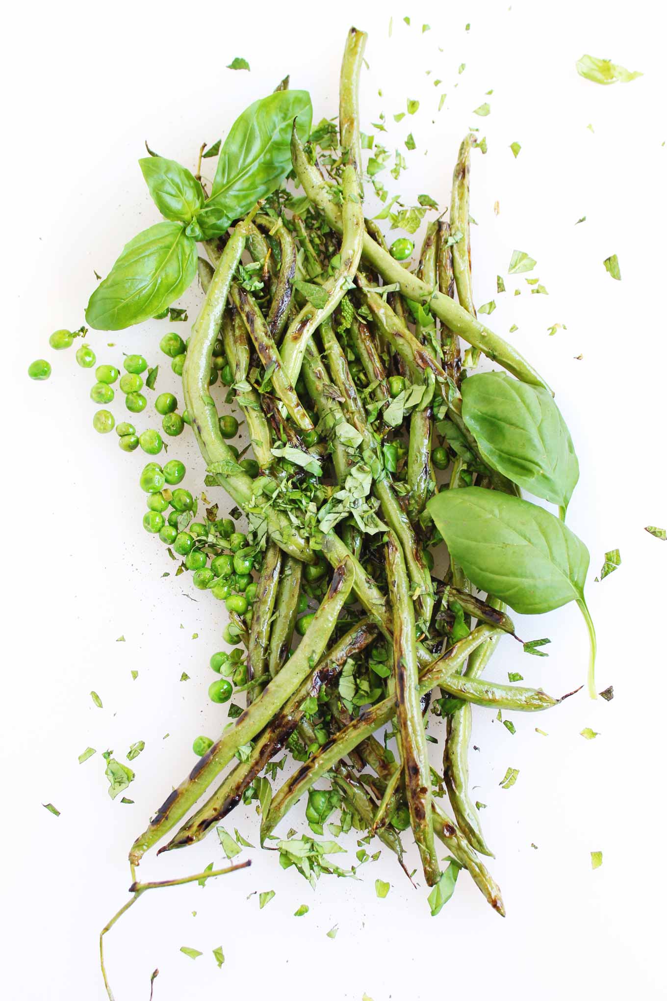 sauteed green beans and peas with herbs