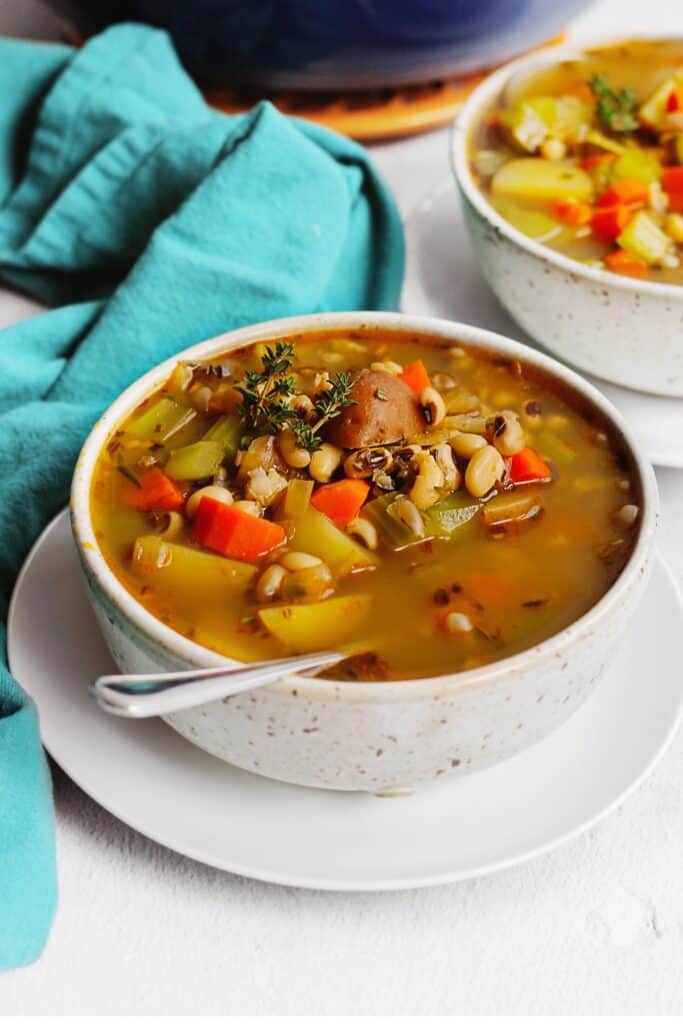 Smoky black eyed pea soup recipe (vegan, vegetarian) Rhubarbarians