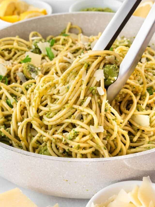 Green olive sauce for pasta